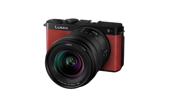 PANASONIC LUMIX DC-S9 Rouge + L 20-60 mm f/3,5-5,6 S