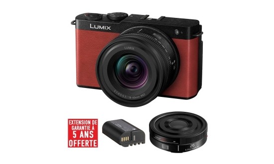 PANASONIC LUMIX DC-S9 Rouge + 18-40 mm f/4,5-6,3 + 26 mm f/8 + Extension garantie + 2e batterie OFFERTS